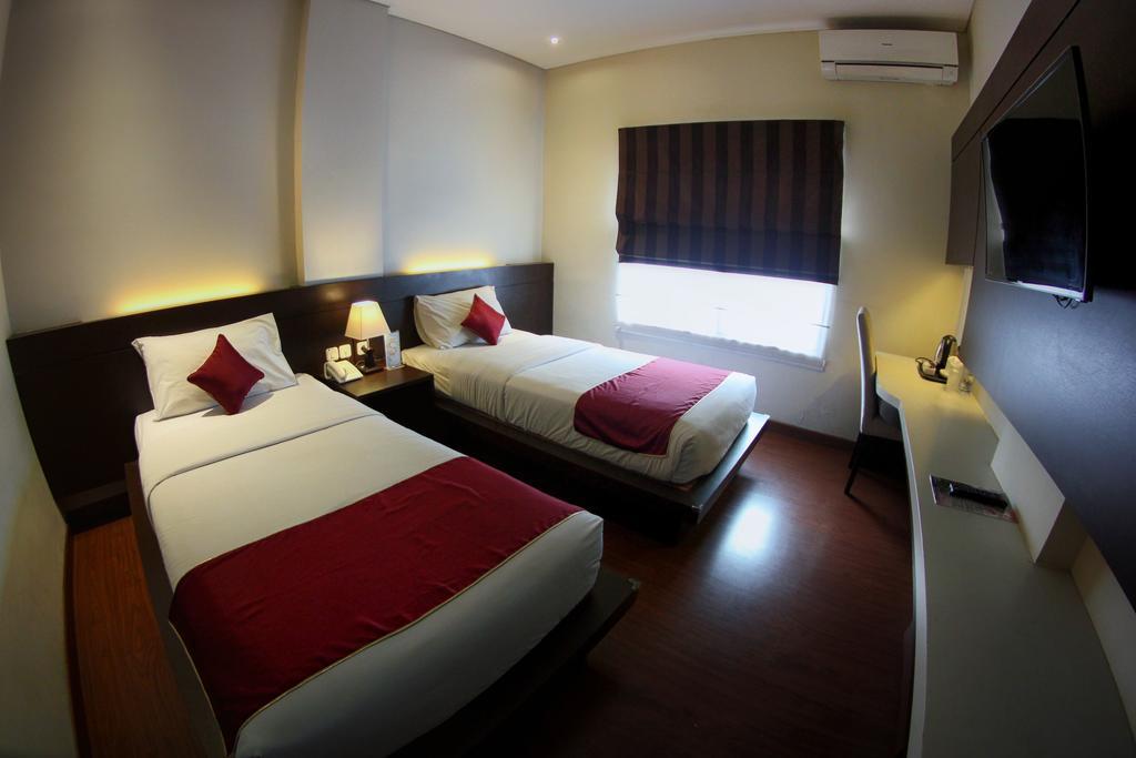 Sutan Raja Guest House Bandung Esterno foto