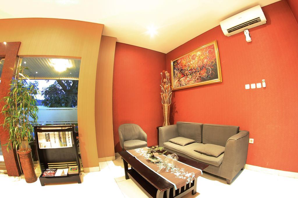 Sutan Raja Guest House Bandung Esterno foto